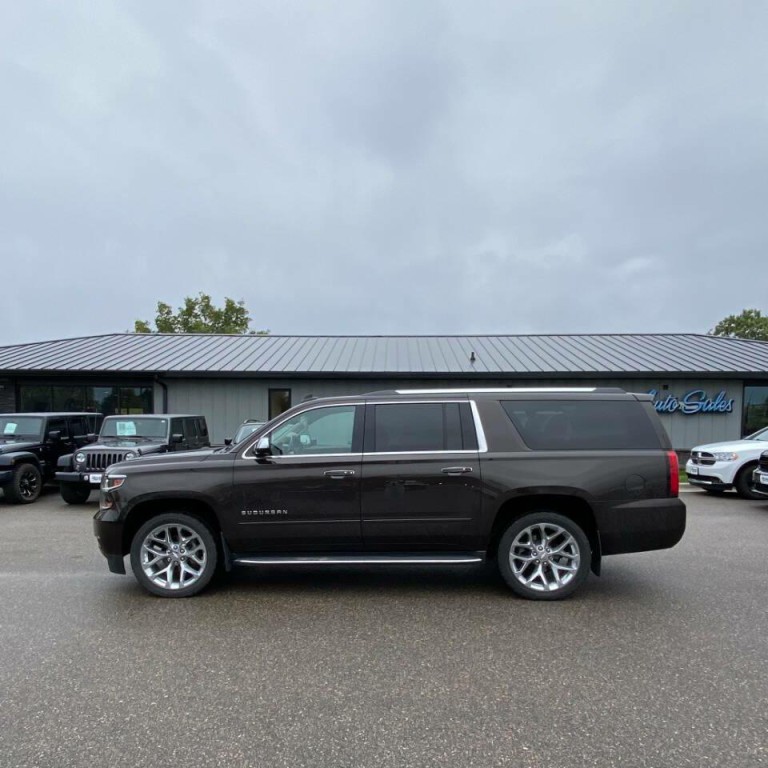 2018 Chevrolet Suburban Image 9