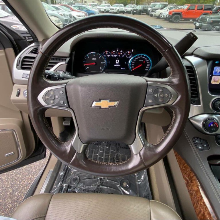 2018 Chevrolet Suburban Image 17