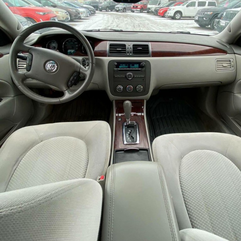 2009 Buick Lucerne Image 11