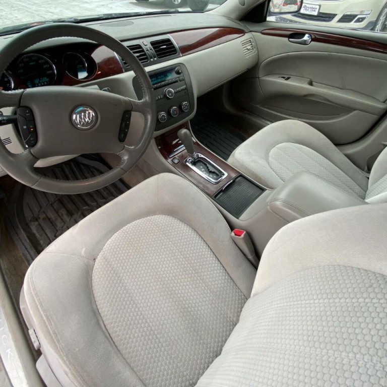 2009 Buick Lucerne Image 12