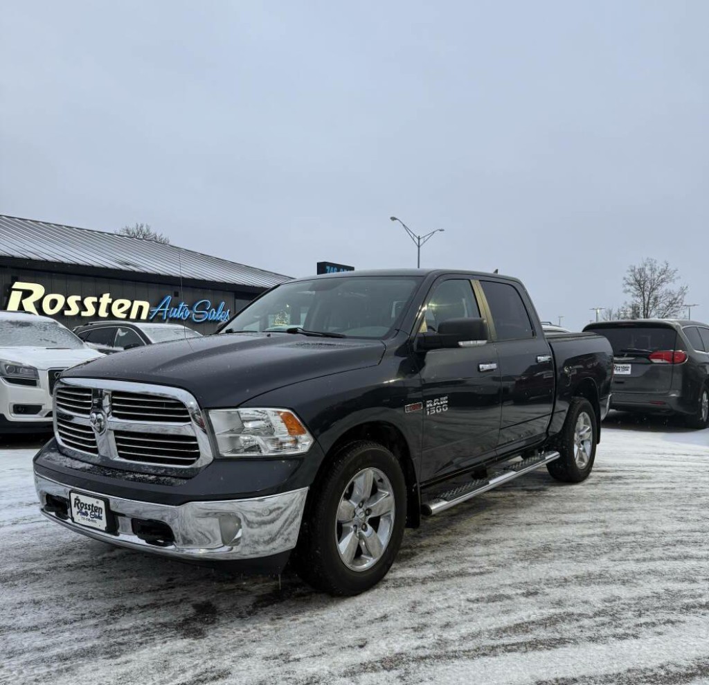 2015 RAM 1500 Image 1