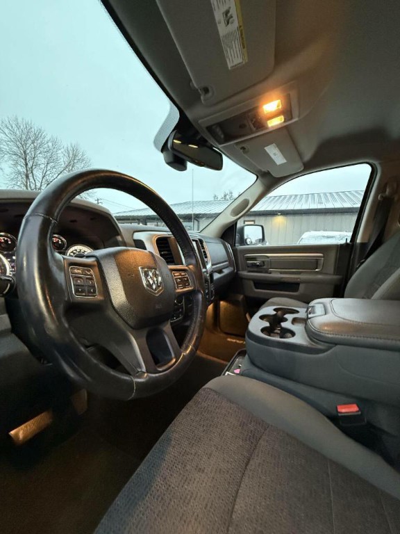 2015 RAM 1500 Image 11