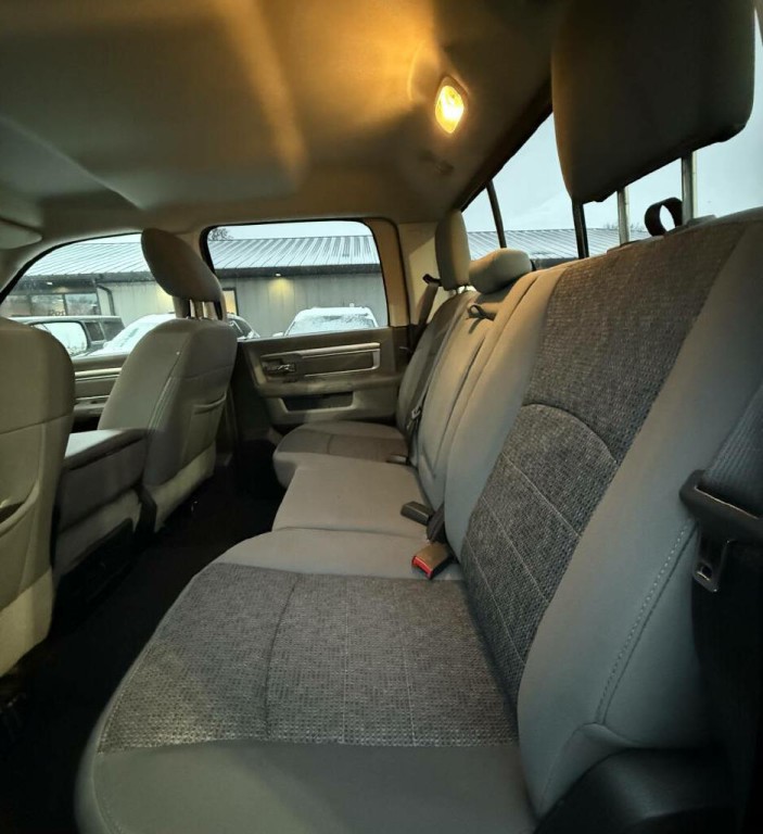 2015 RAM 1500 Image 14