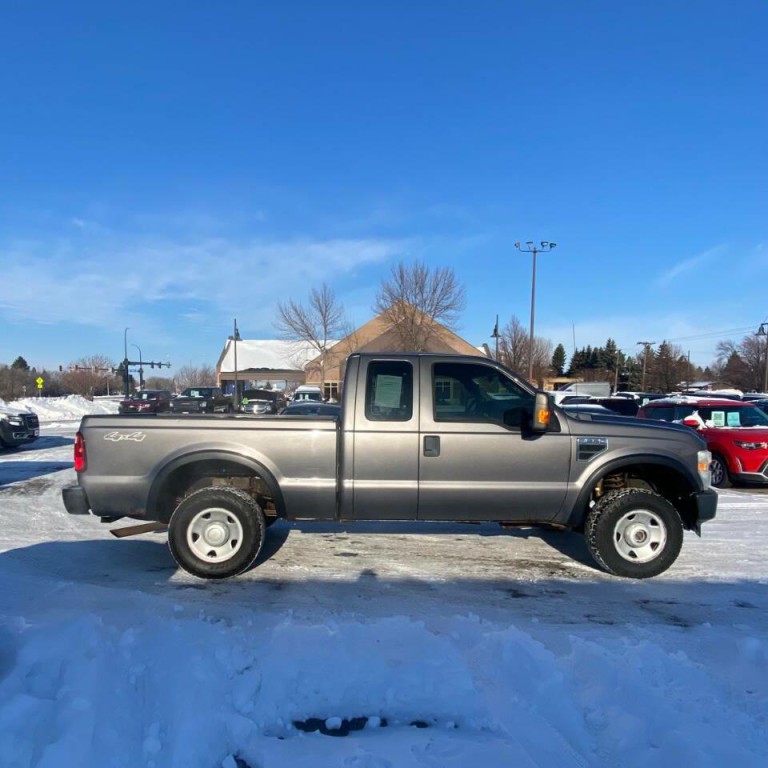 2010 Ford F-250 Image 5