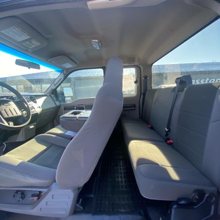 2010 Ford F-250 Image 11