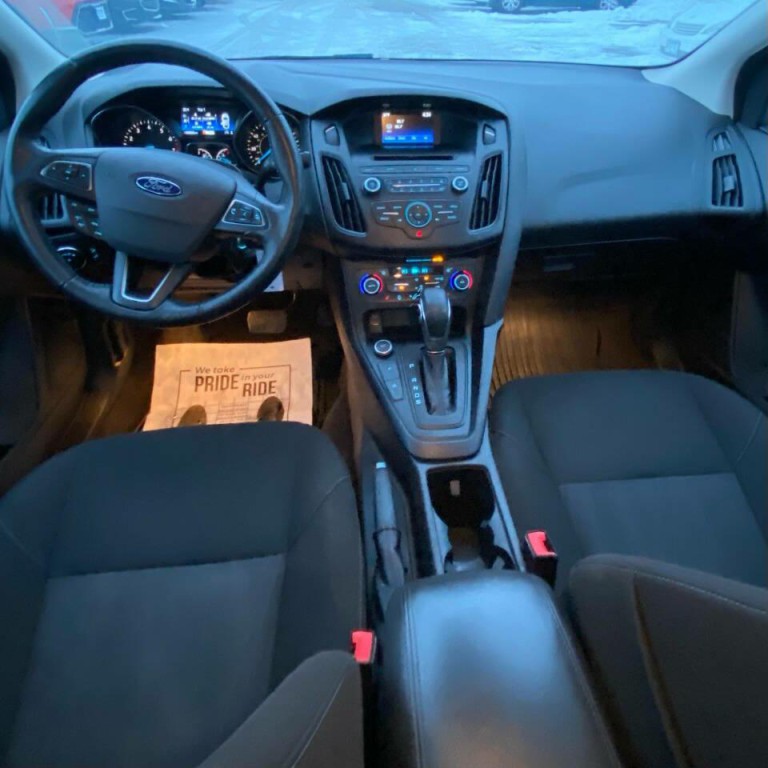 2017 Ford Focus Image 11