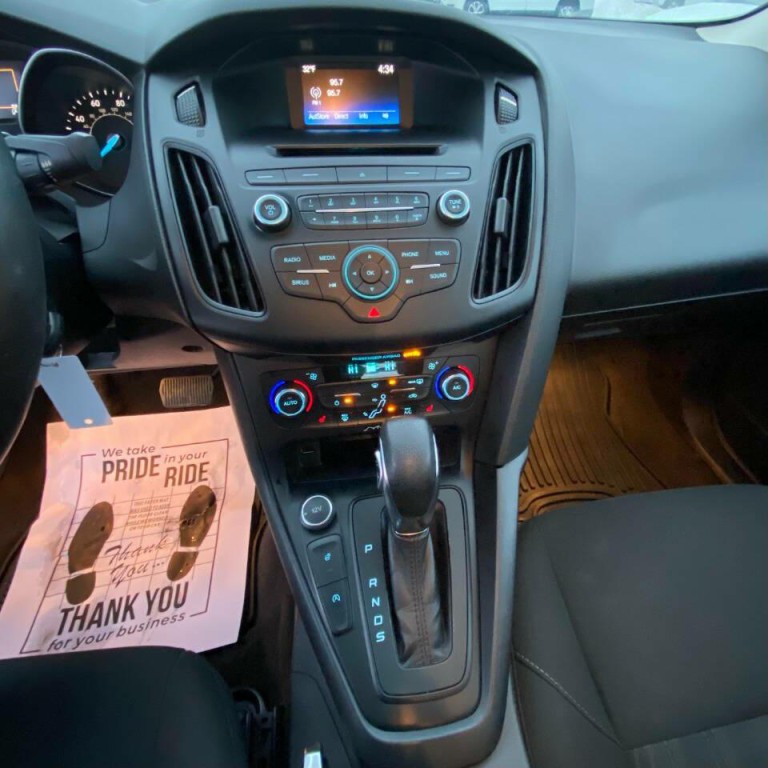 2017 Ford Focus Image 14