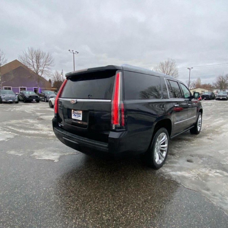 2019 Cadillac Escalade Image 6