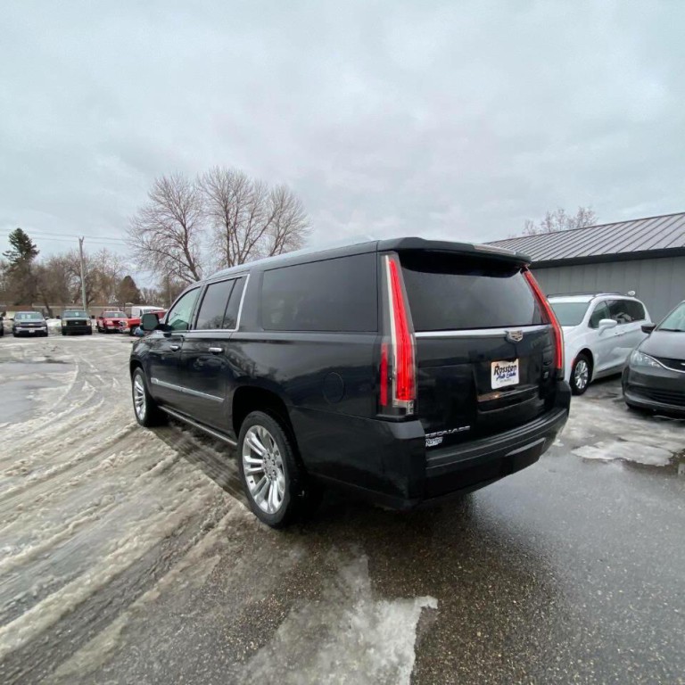 2019 Cadillac Escalade Image 9