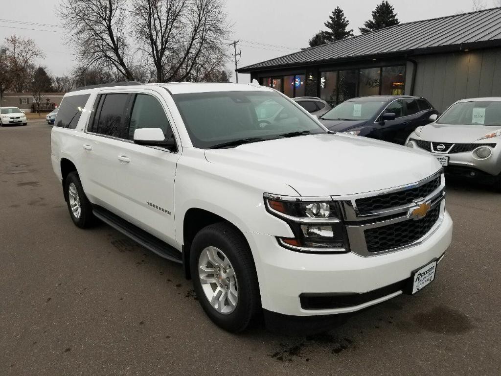 2018 Chevrolet Suburban Image 4