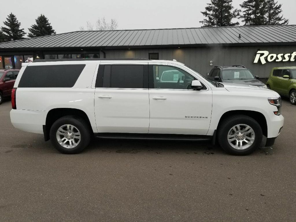 2018 Chevrolet Suburban Image 5