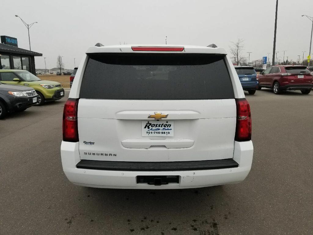 2018 Chevrolet Suburban Image 7