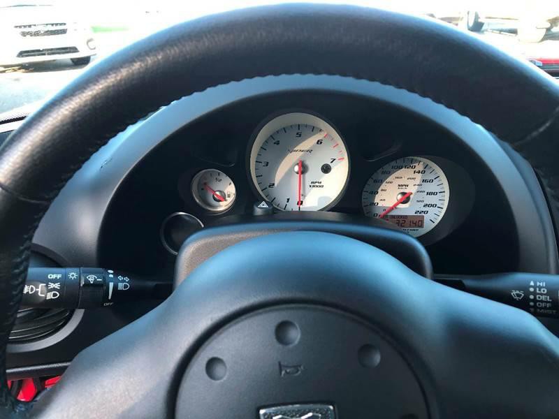 2003 Dodge Viper Image 11