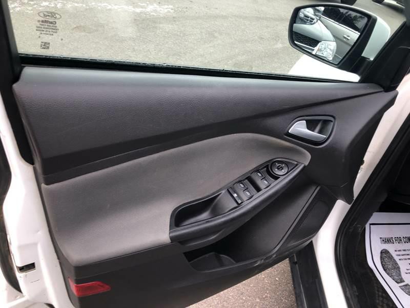 2013 Ford Focus Image 9