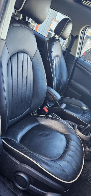 2012 MINI Cooper Image 13