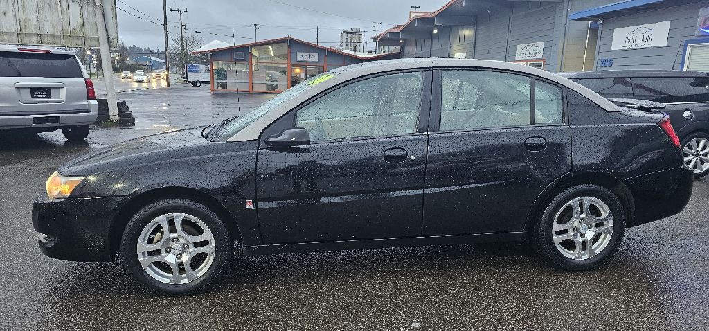 2004 Saturn ION Image 5