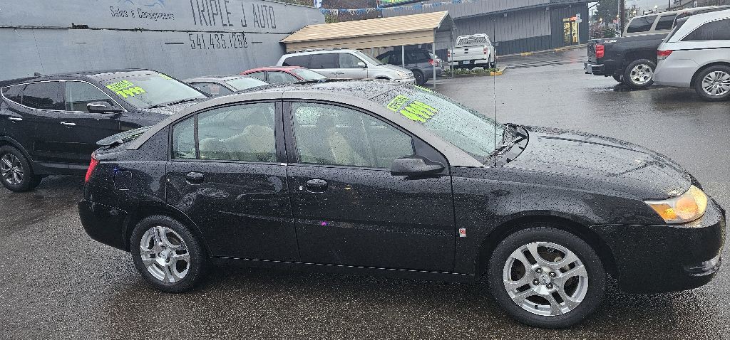 2004 Saturn ION Image 16
