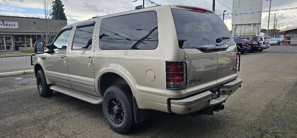 2005 Ford Excursion Image 4