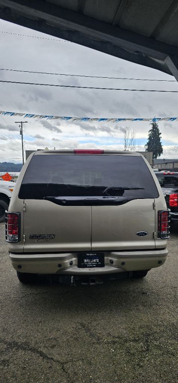 2005 Ford Excursion Image 16