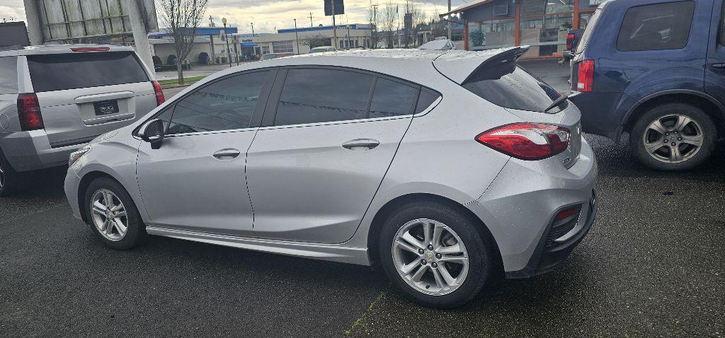 2017 Chevrolet Cruze Image 4