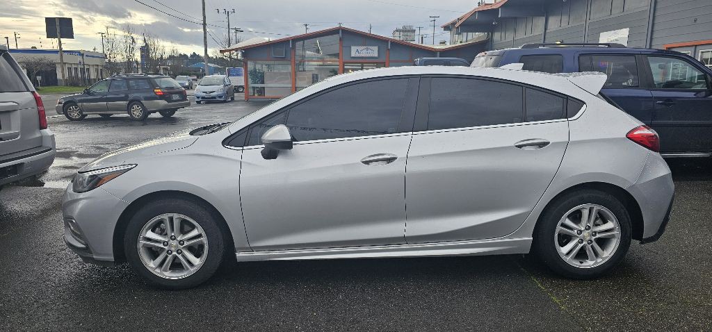 2017 Chevrolet Cruze Image 5