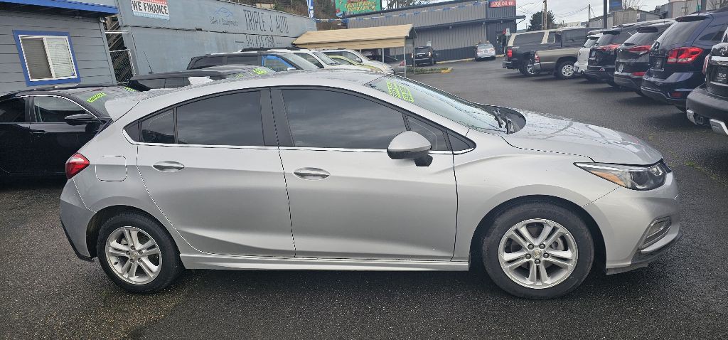 2017 Chevrolet Cruze Image 8