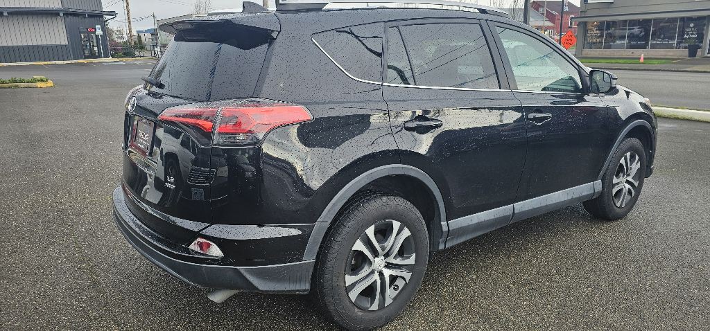 2016 Toyota Rav4 Image 10