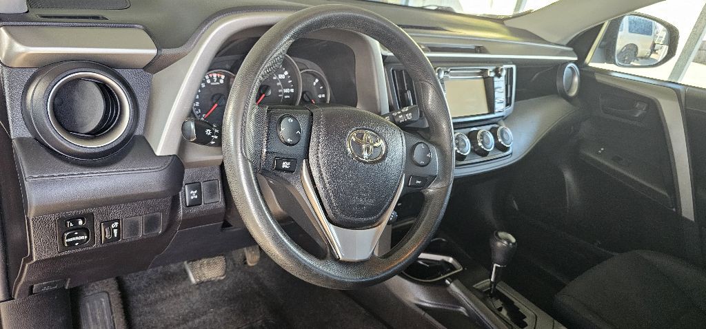 2016 Toyota Rav4 Image 14