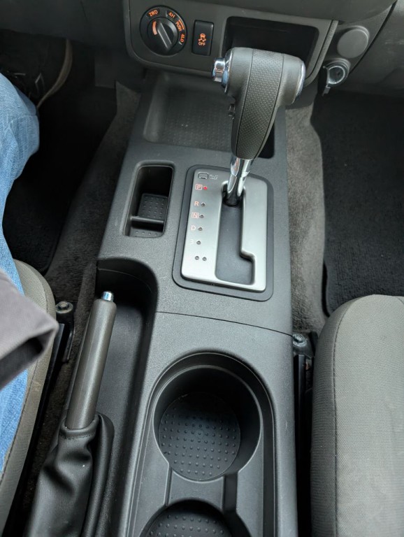 2012 Nissan Xterra Image 10