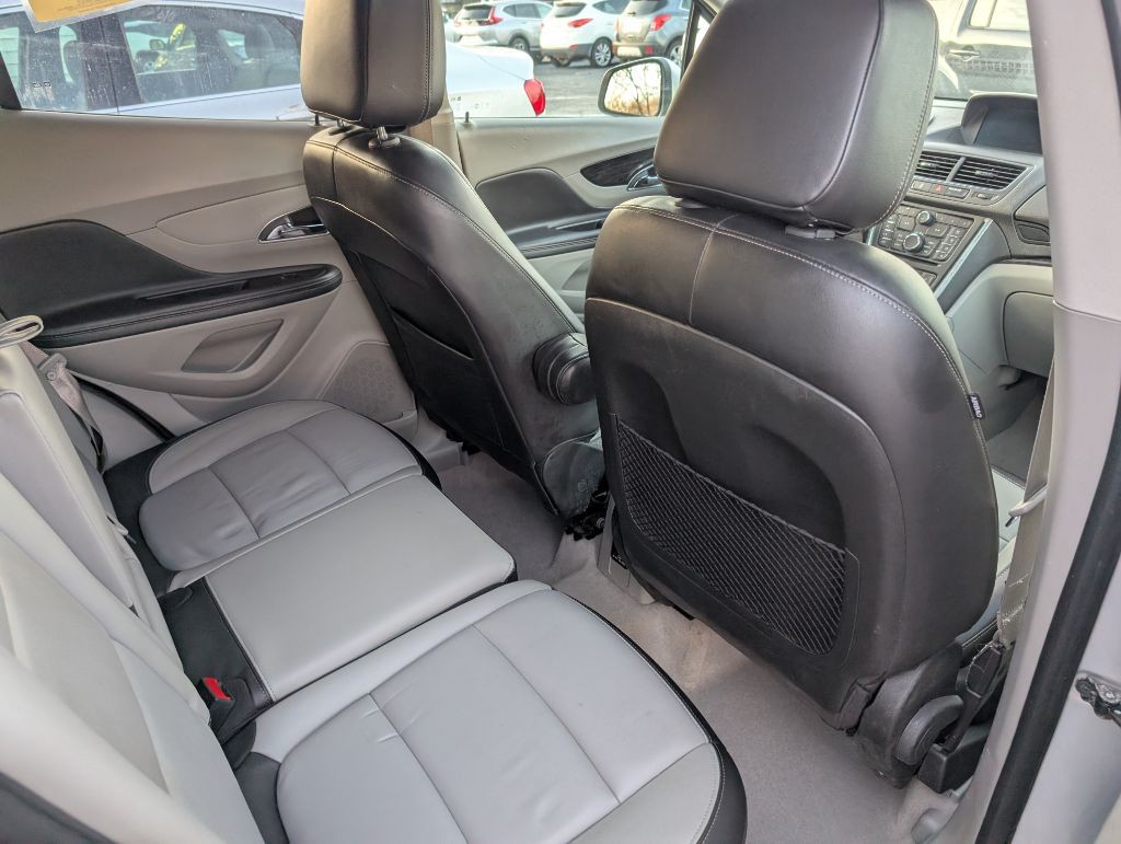 2016 Buick Enclave Image 9