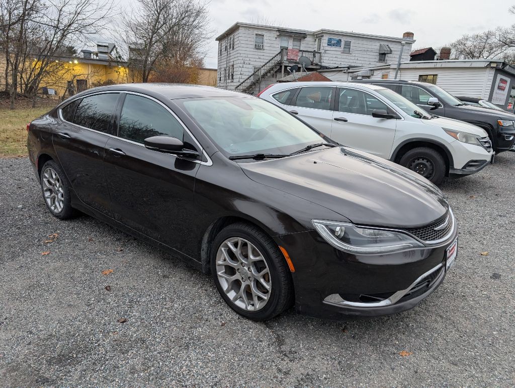 2015 Chrysler 200 Image 5