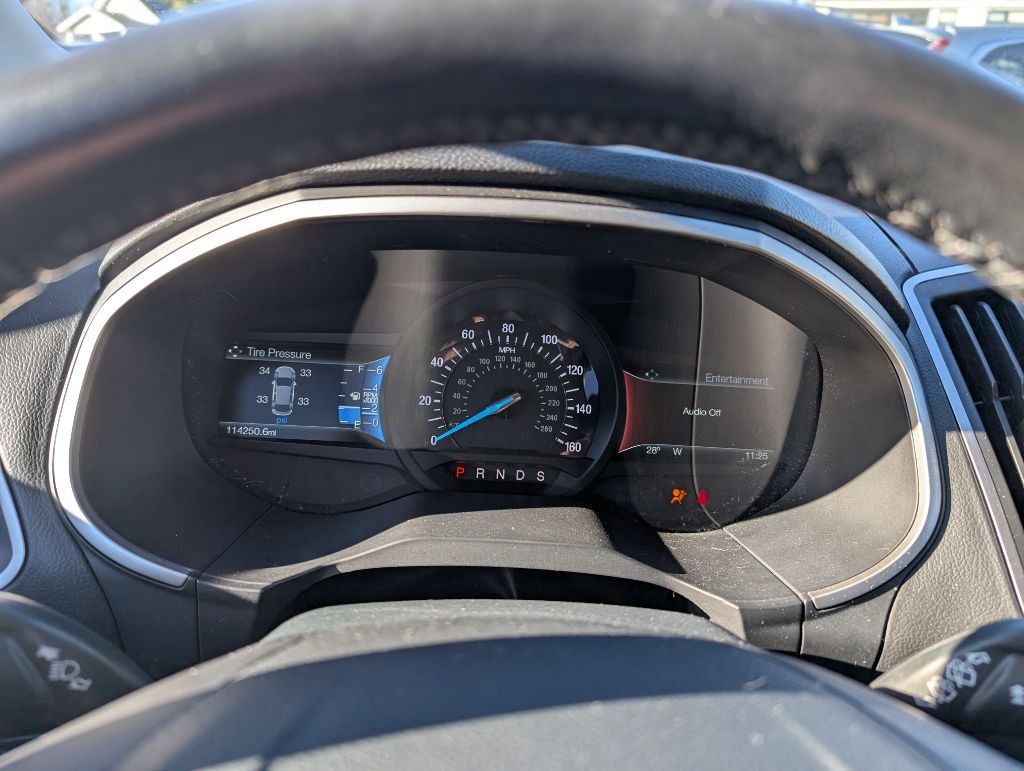 2015 Ford Edge Image 8