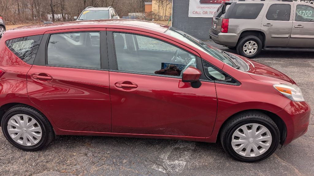 2016 Nissan Versa Image 5