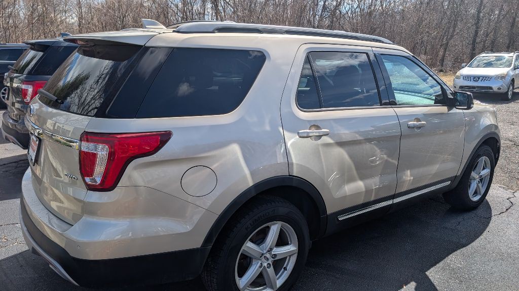 2017 Ford Explorer Image 4