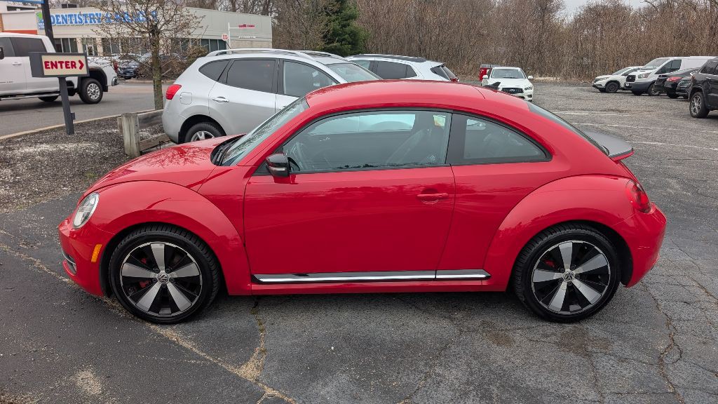 2012 Volkswagen Beetle Image 4