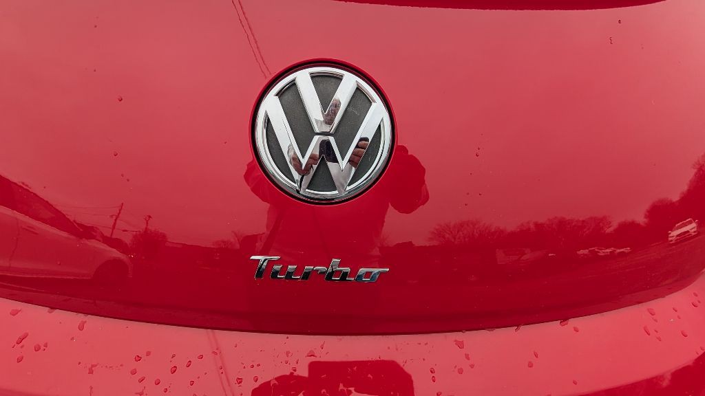 2012 Volkswagen Beetle Image 7