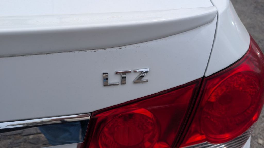 2015 Chevrolet Cruze Image 7