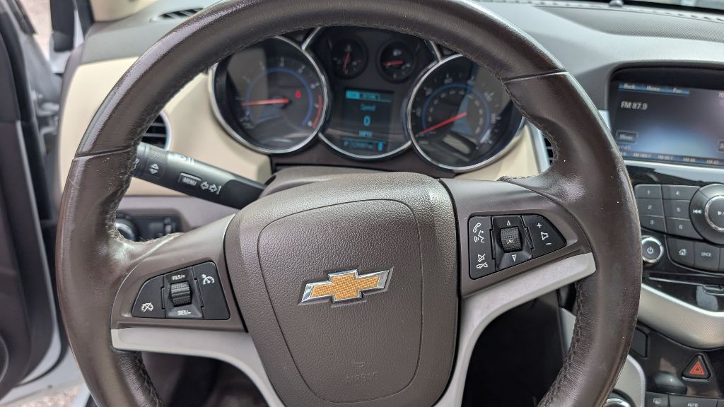 2015 Chevrolet Cruze Image 14