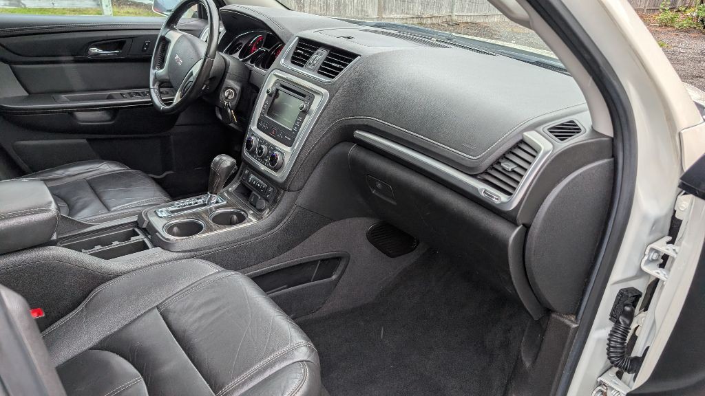 2015 GMC Acadia Image 12