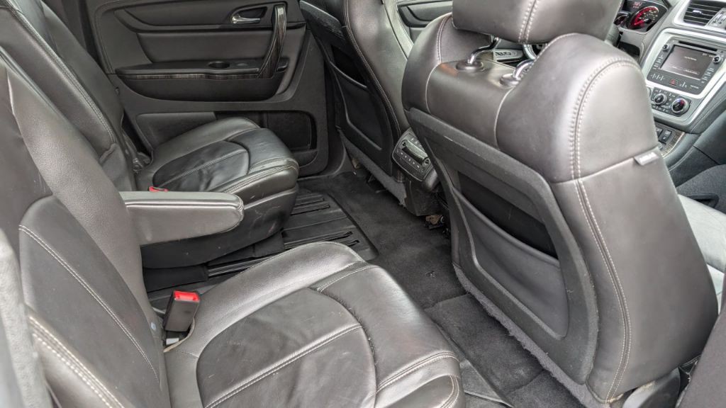 2015 GMC Acadia Image 16