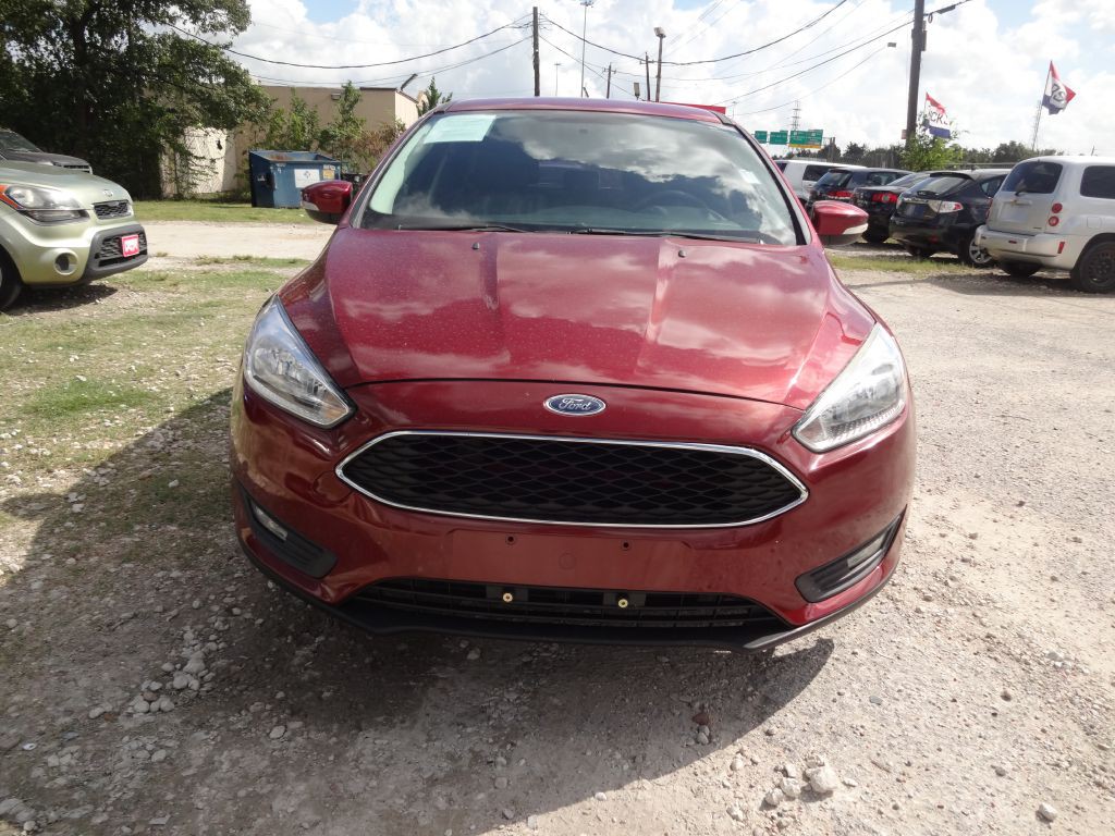 2016 Ford Focus Image 1