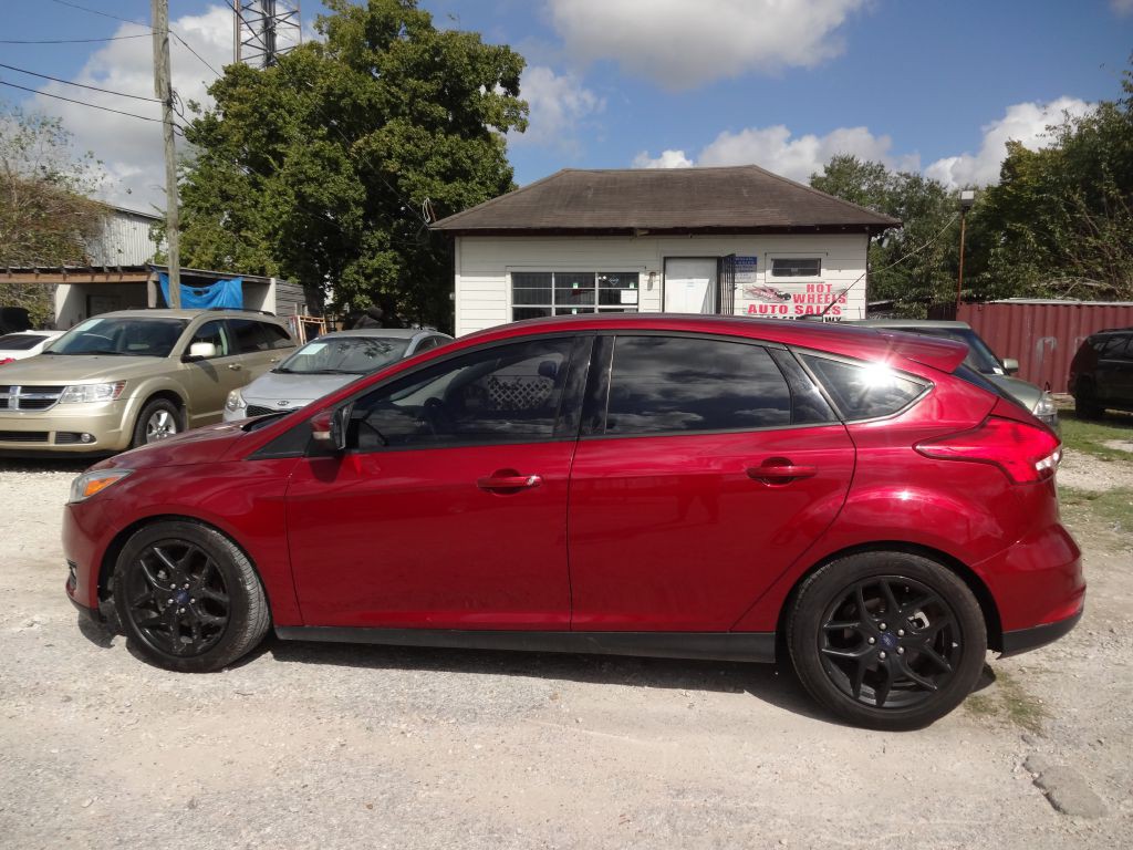 2016 Ford Focus Image 2