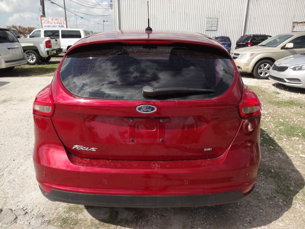 2016 Ford Focus Image 4