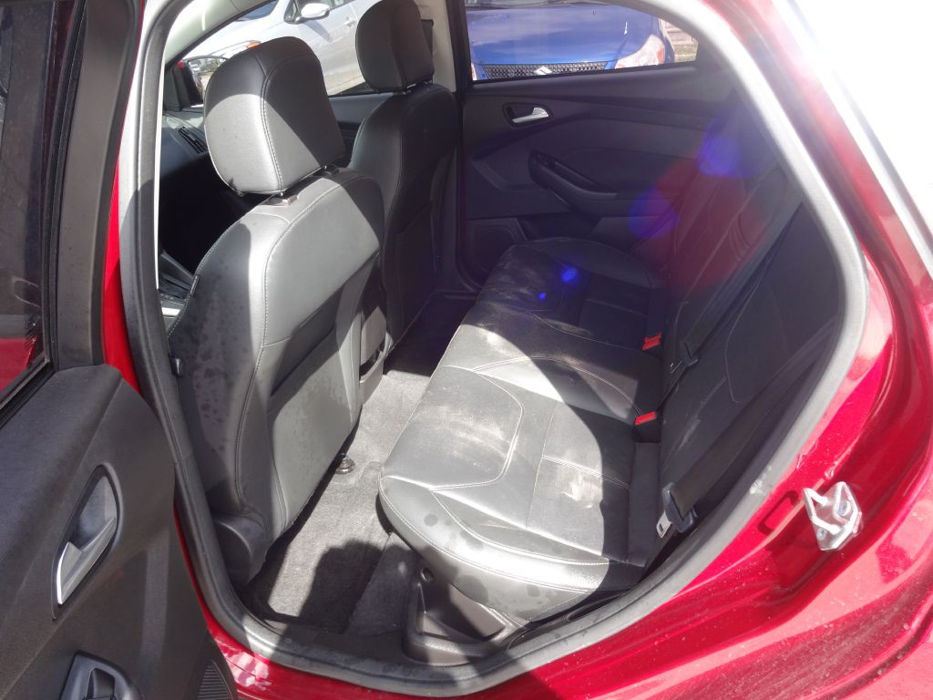 2016 Ford Focus Image 6