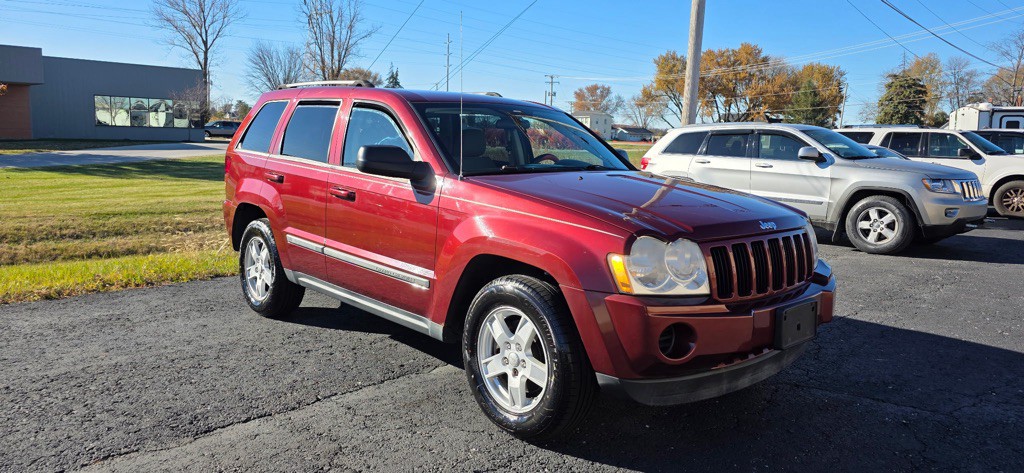 2007 Jeep Grand Cherokee Image 1