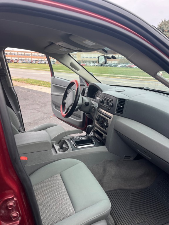 2007 Jeep Grand Cherokee Image 6