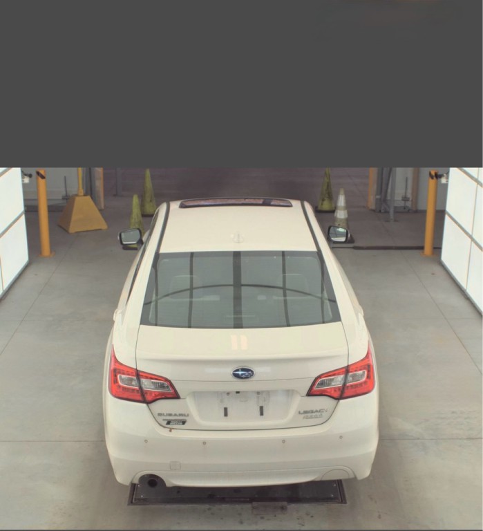 2017 Subaru Legacy Image 2