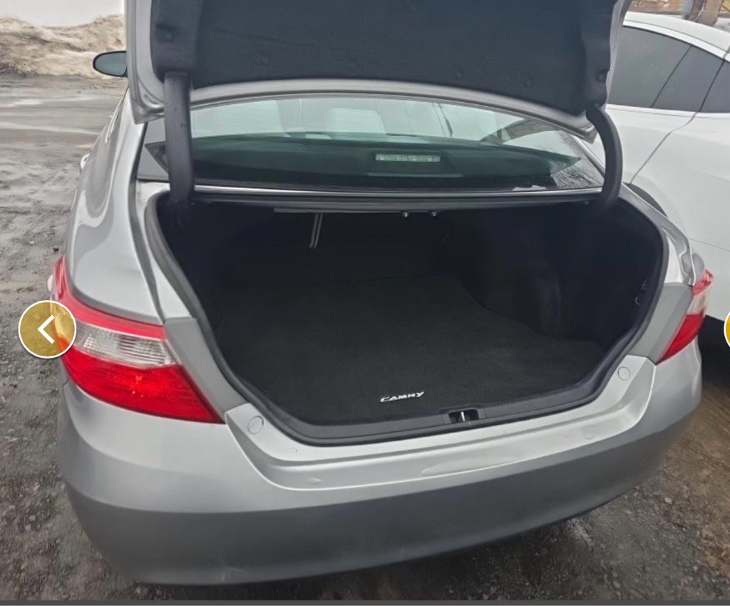 2016 Toyota Camry Image 5