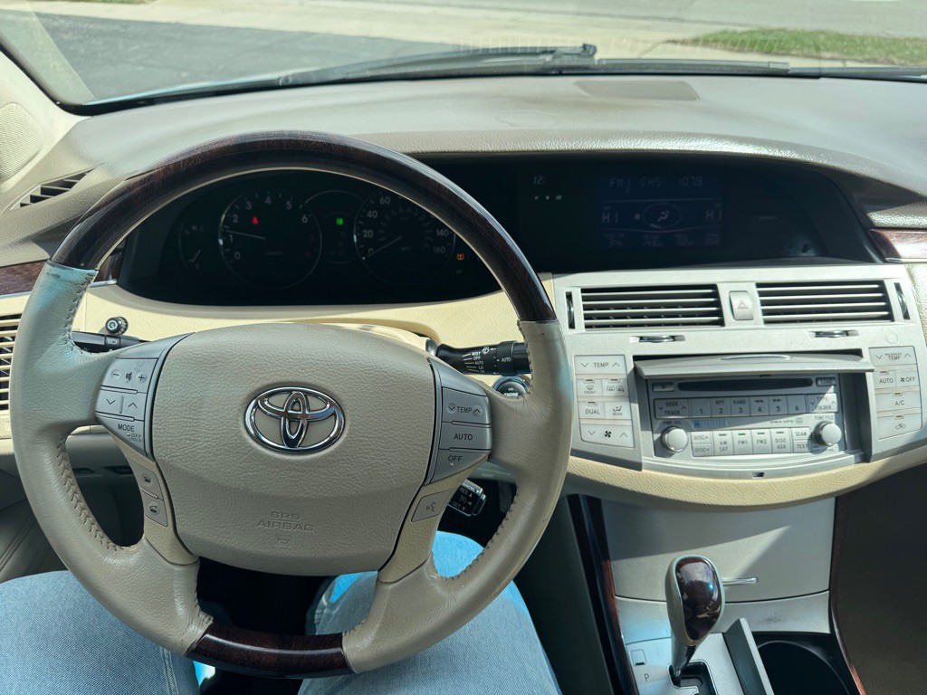 2008 Toyota Avalon Image 3