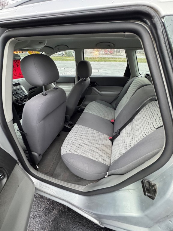 2006 Ford Focus Image 4